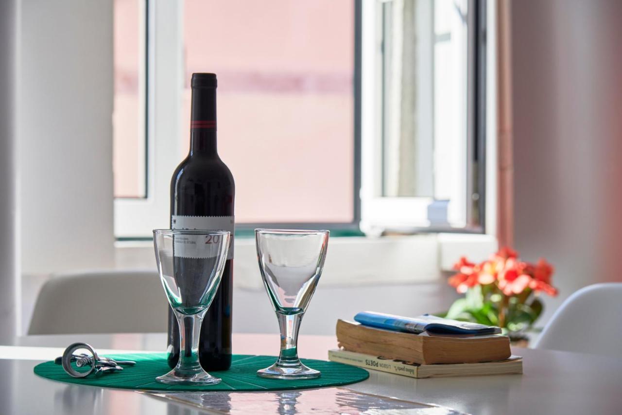 Aesthetic Riverview Apartment In Historical Lisboa Εξωτερικό φωτογραφία